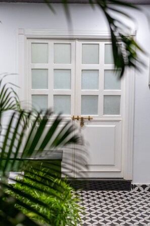 Interior - 3 BHK Private villa with pool, WiFi, AC and Kitchen & Car Parking (Siolim)