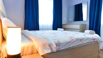 3 bedrooms, soundproofing, iron/ironing board, free WiFi