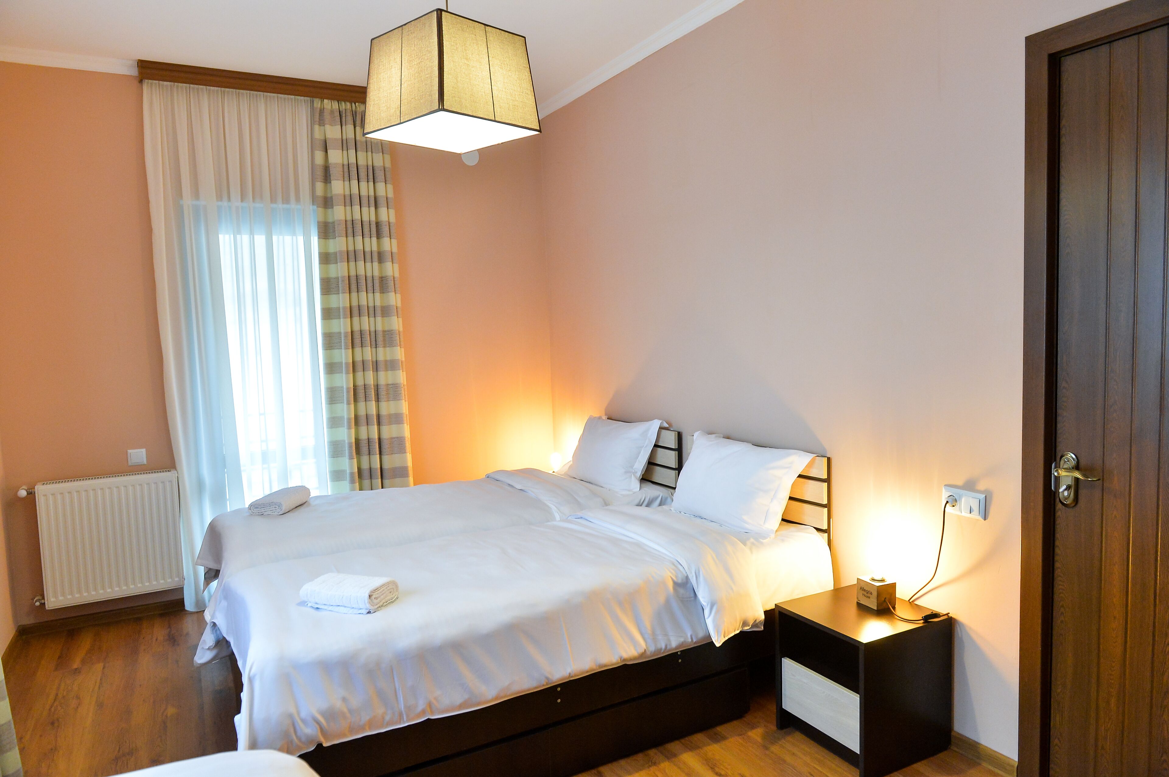 3 間睡房、隔音、熨斗/熨衫板、免費 Wi-Fi