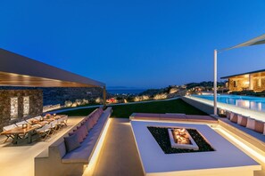 Villa | Property grounds - Remarkable 7-bed Villa in Mikonos - Villa Ataraxia (Mykonos)