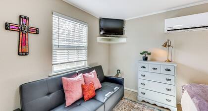 New Blaine Studio - Walk to Lake Dardanelle!