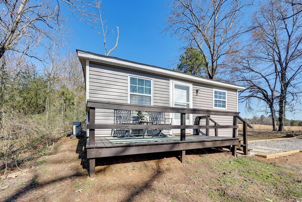 Apartment (0 Bedroom) | Interior - New Blaine Studio - Walk to Lake Dardanelle! (New Blaine)