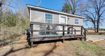 New Blaine Studio - Walk to Lake Dardanelle!