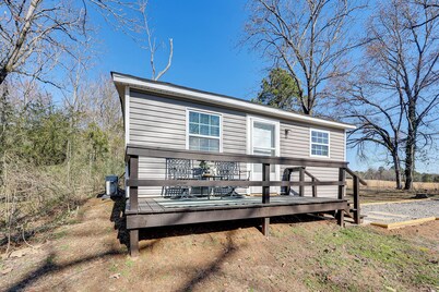 New Blaine Studio - Walk to Lake Dardanelle!