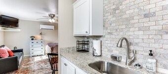 New Blaine Studio - Walk to Lake Dardanelle!