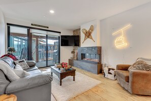 Interior - Downtown Winter Park Condo ~ 3 Mi to Skiing! (Winter Park)