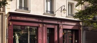UNE AUTRE CHAMBRE