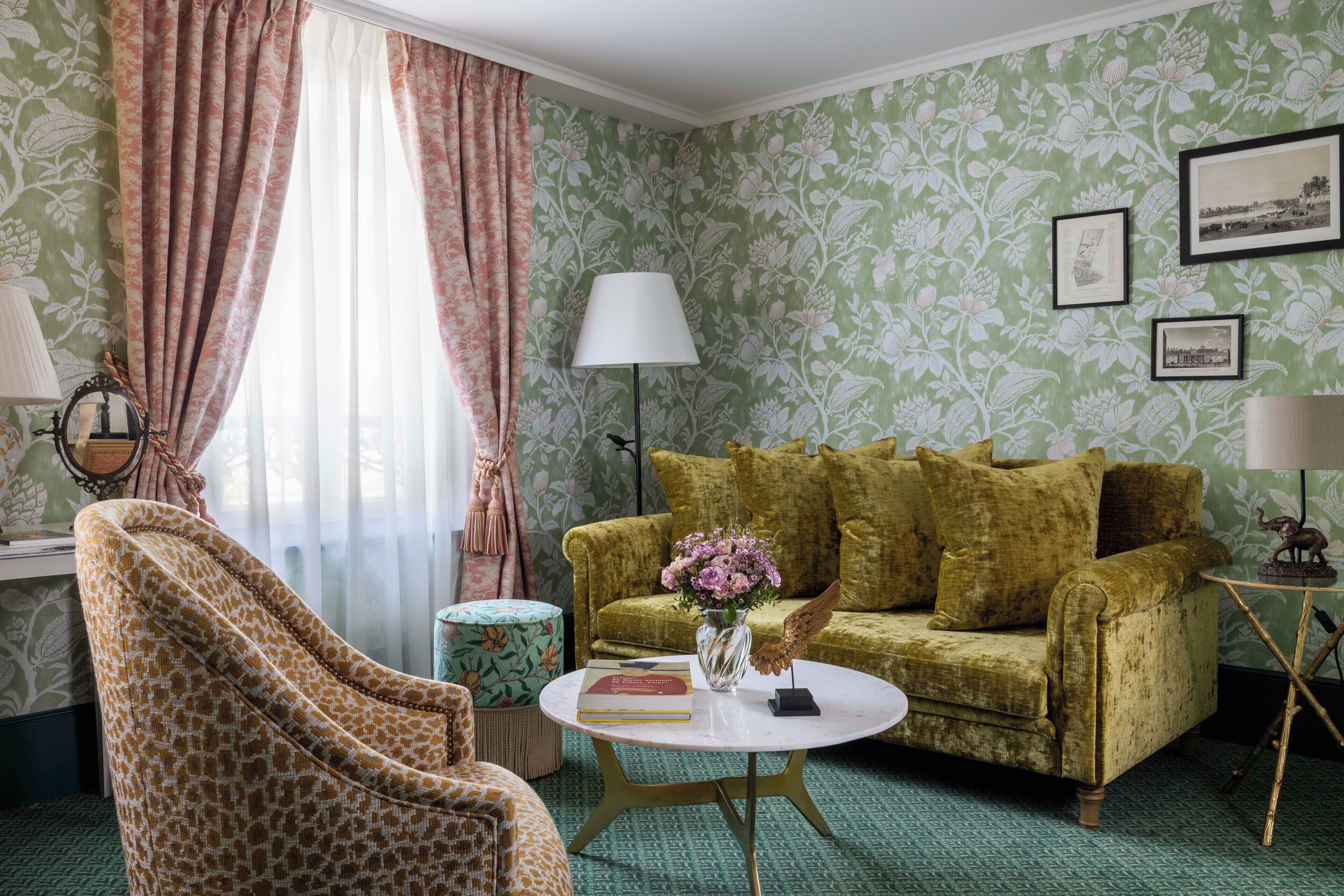 华丽双人房 | 高档床上用品、记忆海绵床垫、迷你吧、客房内保险箱