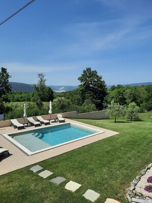 Piscine extérieure