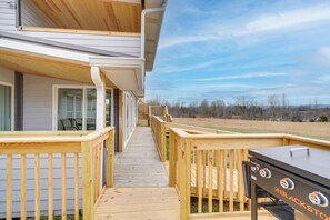 House (4 Bedrooms) | Interior - Riverfront Dayton Getaway on 700 Wooded Acres! (Dayton)