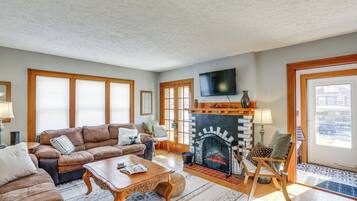 Rumah (2 Bedrooms) | Bagian depan properti