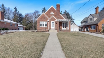 Rumah (2 Bedrooms) | Interior