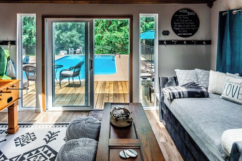 Cozy Tiffin House w/ Private Pool: 1 Mi to Town!