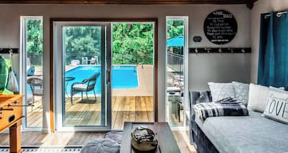 Cozy Tiffin House w/ Private Pool: 1 Mi to Town!