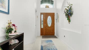 Villa, 4 Bedrooms | Interior