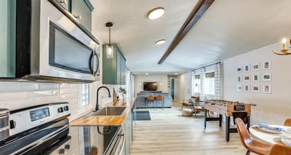 Downtown Cascade Vacation Rental < 1 Mi to Lake!