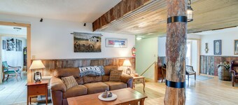 'the Barn' Secluded Home 7 Mi to Afton Lake!