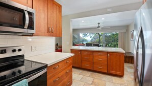 Condo, 2 quartos | Cozinha privada