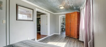 Expansive Wheatley Home ~ 65 Mi to Memphis!