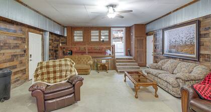 Expansive Wheatley Home ~ 65 Mi to Memphis!