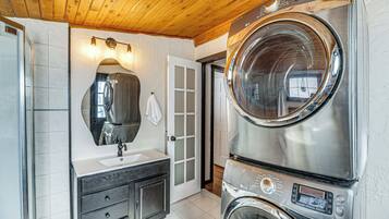 Cottage (2 Bedrooms) | Nội thất