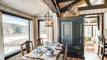 Cottage (2 Bedrooms) | Nội thất