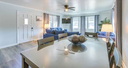 Bright Shelby Cottage w/ Deck & Creek Views!