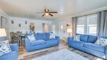 Cottage (2 Bedrooms) | Interior