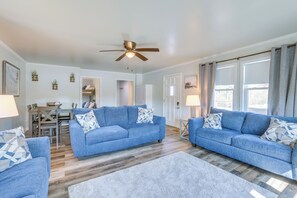 Cottage (2 Bedrooms) | Bahagian dalam