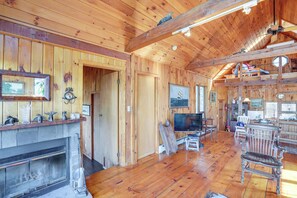 House (1 Bedroom) | Interior