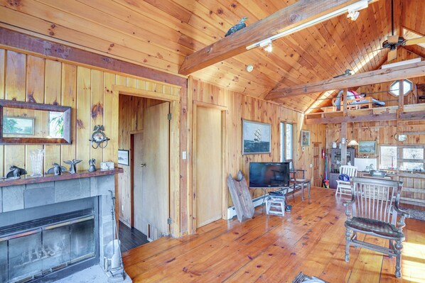 House (1 Bedroom) | Interior