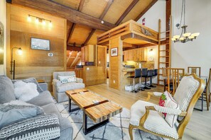 Apartment (2 Bedrooms) | Interior - Northstar Resort Condo w/ Hot Tub, Shuttle Access! (Truckee)