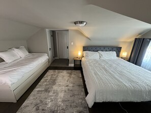 独立别墅, 4 间卧室 | 4 多间卧室、办公桌、笔记本电脑工作区、熨斗/熨衣板