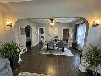 Spacious Retreat Near Convention Centers 4 Bedroom Home by RedAwning