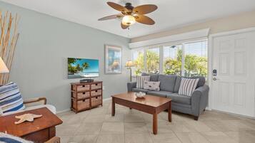 Leilighet, 1 soverom | Oppholdsområde | Smart-TV