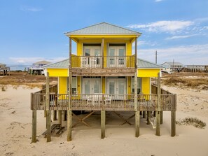House, 3 Bedrooms | Exterior - Lazy Daze Beach House - 105 Strand Ct 3 Bedroom Home by RedAwning (Dauphin Island)