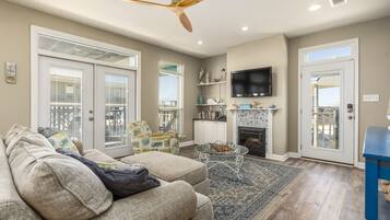 House, 3 Bedrooms | Living area