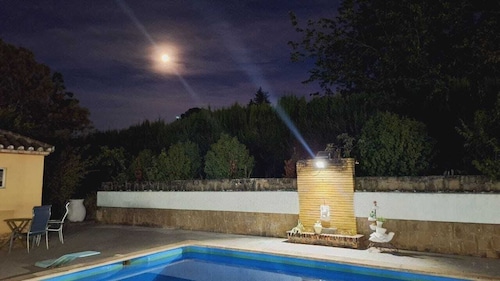 Chalet en La Yedra.*Ideal para grupos y familias, niños menores de 3años GRATIS*