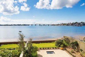 Property grounds - Panoramic views, 5-bedroom waterfront (Sylvania)