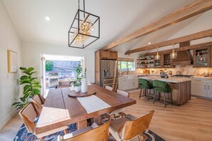 Dining - Gorgeous designer home, 2 mins to downtown with EV 2 charger, fenced yard. (Paso Robles)