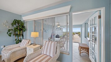 Condo, 1 Bedroom | Interior