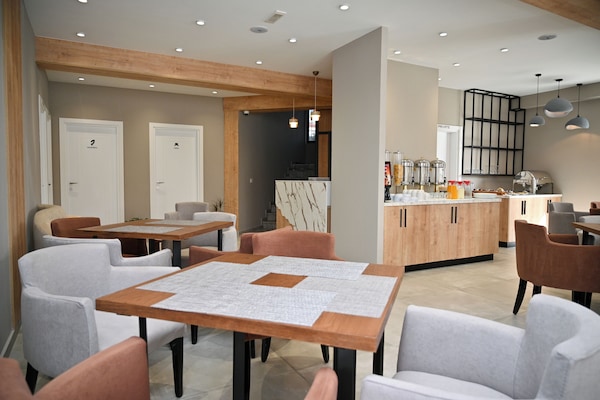 Petit déjeuner buffet compris tous les jours