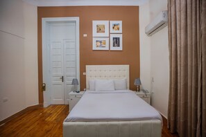 Standard Double Room | Free WiFi - The Square Boutique Hotel (Cairo)