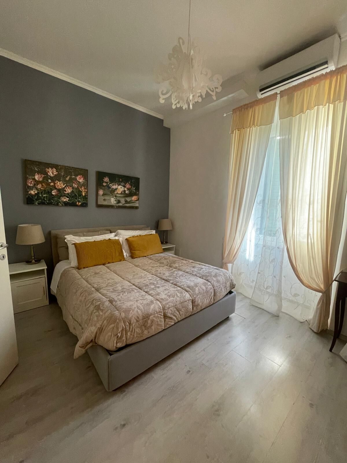 1 slaapkamer, een strijkplank/strijkijzer, gratis wifi, beddengoed