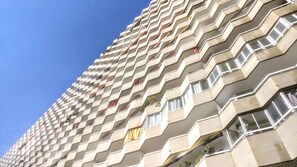 Exterior detail - Gatsby - 3BR Luxury high floor & Terrace close to L'illa (Barcelona)