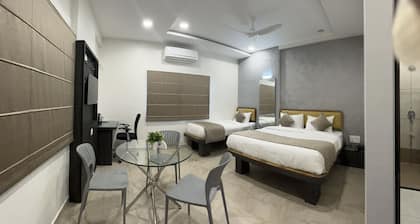 Hotel Ajinkya Palace