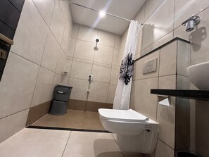 Quarto luxo | Banheiro | Produtos de toalete grátis, secador de cabelo