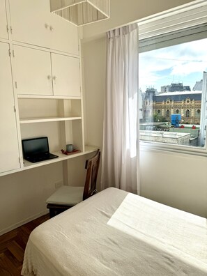 2 chambres, bureau, fer et planche à repasser, Wi-Fi gratuit