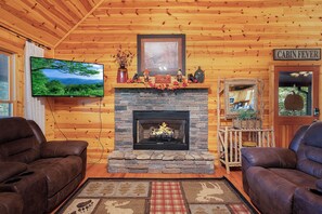 Smart TV, fireplace