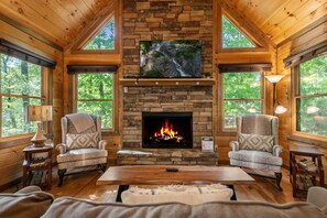 Interior - Wood Haven Retreat- Blue Ridge GA (Blue Ridge)